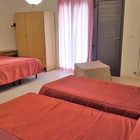 Ξενοδοχείο Bengasi 3*