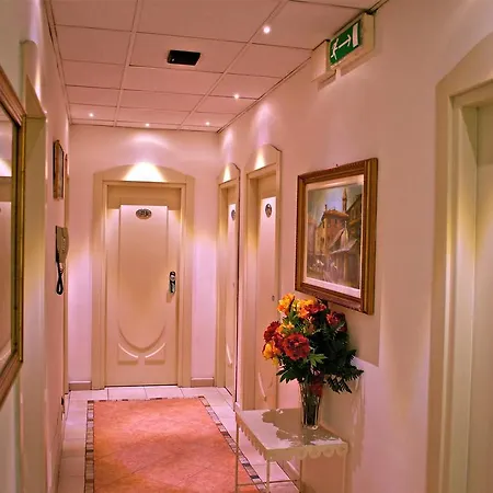 Bengasi Ξενοδοχείο 3*