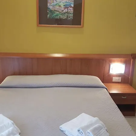 Ξενοδοχείο Bengasi 3*